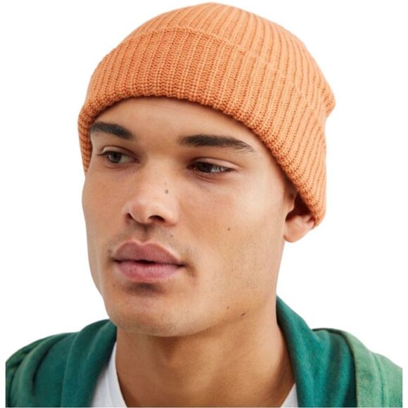NEW UO Urban Outfitters Honey Loose Knit Cap Beanie - Picture 1 of 2